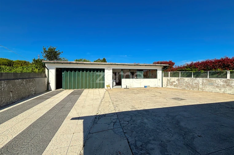 Moradia T3 para Venda em Vila Nova da Telha Foto 36