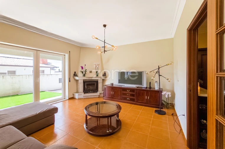 Moradia T3 para Venda em Vila Nova da Telha Foto 14