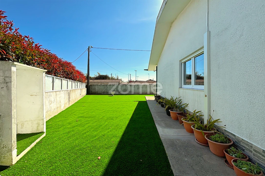 Moradia T3 para Venda em Vila Nova da Telha Foto 9