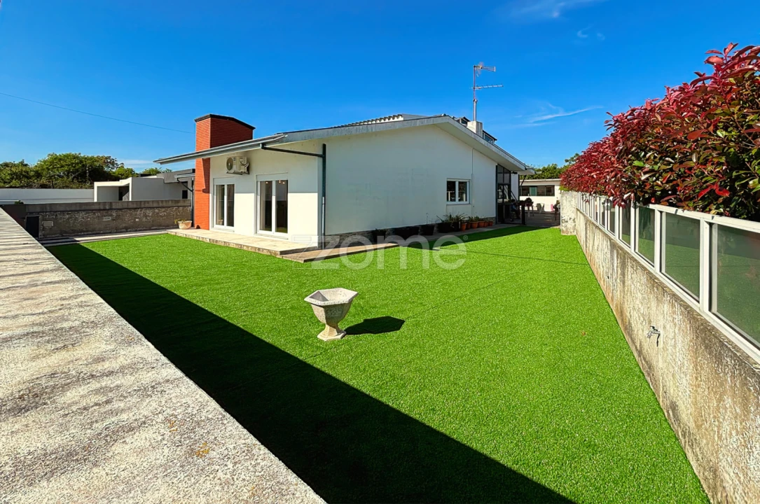 Moradia T3 para Venda em Vila Nova da Telha Foto 10