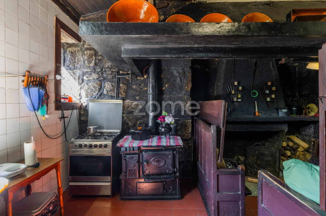 Quinta T16 para Venda em Mosteiro Foto 4