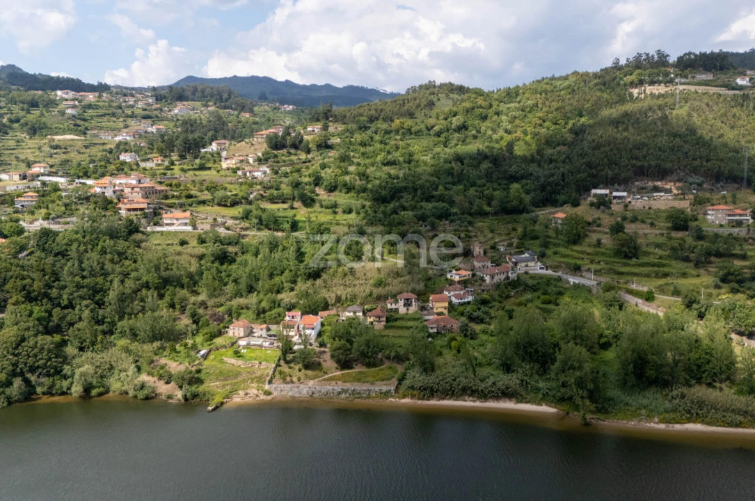 Moradia T15 para Venda em Marco Foto 14