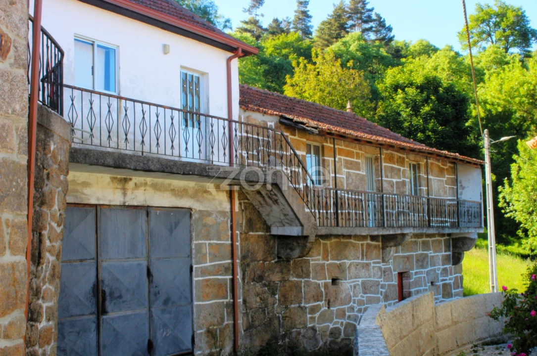 Moradia T3 para Venda em Paradela, Contim e Fiães Foto 2