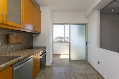 Apartamento T4 para Venda em São Mamede de Infesta e Senhora da Hora