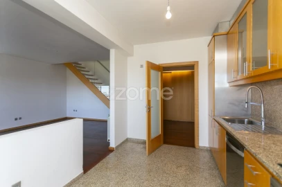 Apartamento T4 para Venda em São Mamede de Infesta e Senhora da Hora