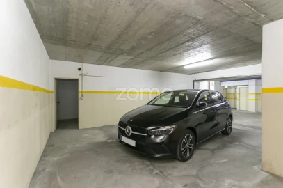 Apartamento T4 para Venda em São Mamede de Infesta e Senhora da Hora