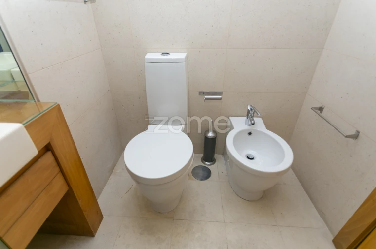 Apartamento T4 para Venda em São Mamede de Infesta e Senhora da Hora Foto 17
