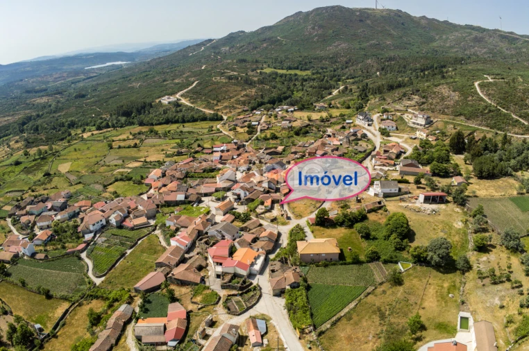 Moradia T3 para Venda em Vreia de Jales Foto 3