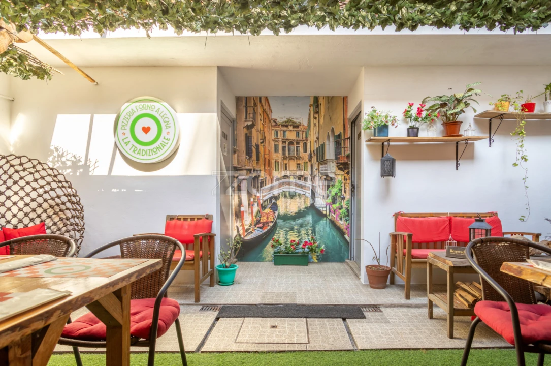 Negócio para Venda em Mafamude e Vilar do Paraíso Foto 2