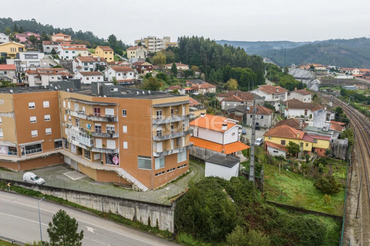 Negócio para Venda em Sobreira Foto 3