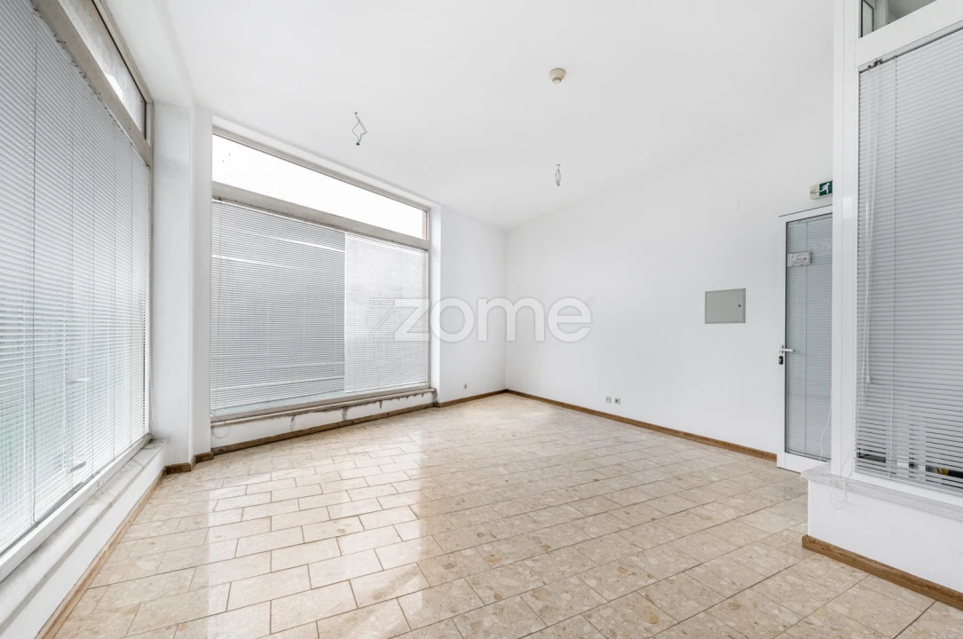 Negócio para Venda em Sobreira Foto 18