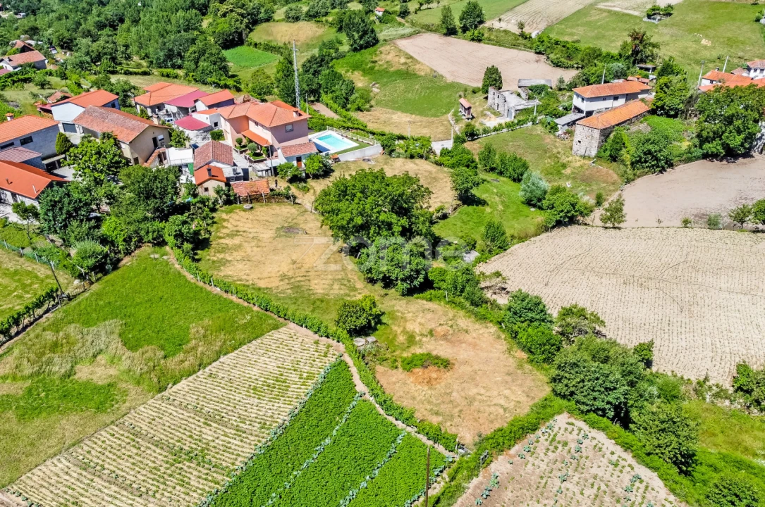 Moradia T1 para Venda em Campelo e Ovil Foto 8