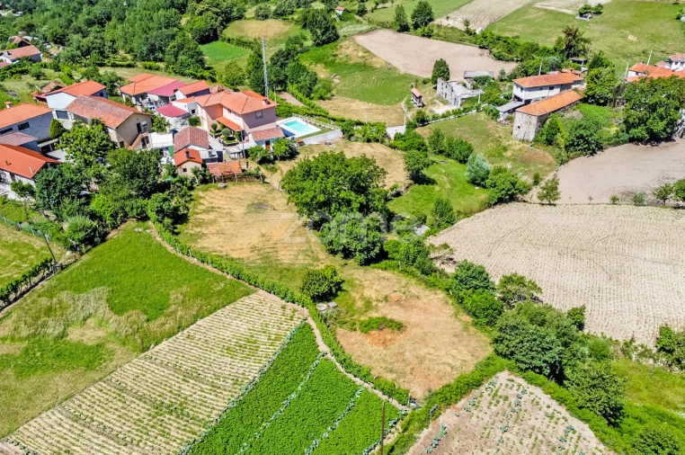 Moradia T1 para Venda em Campelo e Ovil Foto 8