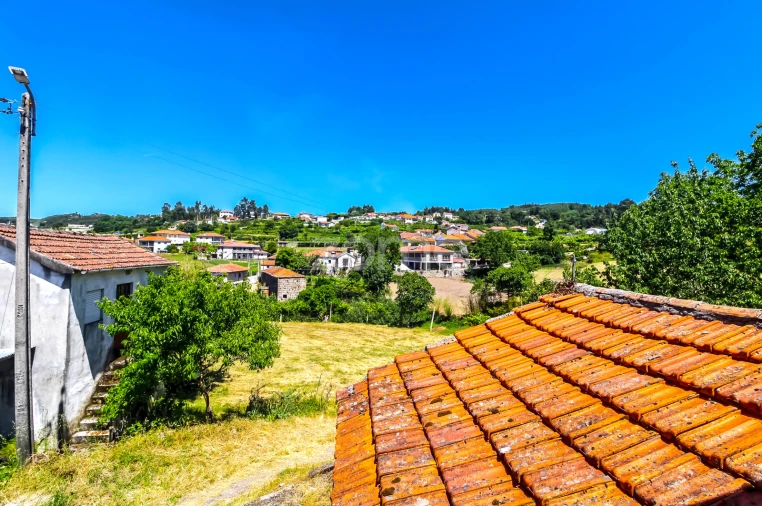 Moradia T1 para Venda em Campelo e Ovil Foto 27