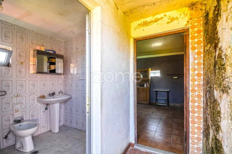 Moradia T1 para Venda em Campelo e Ovil Foto 28