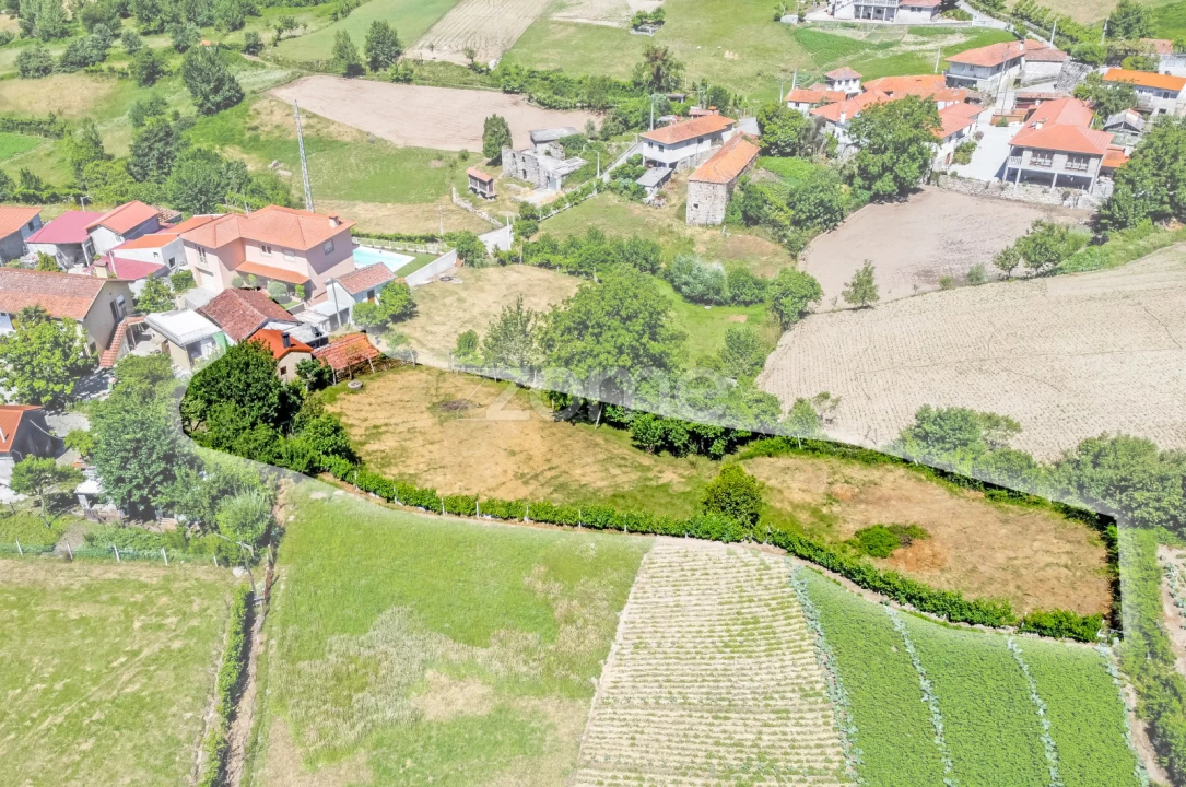 Moradia T1 para Venda em Campelo e Ovil Foto 5