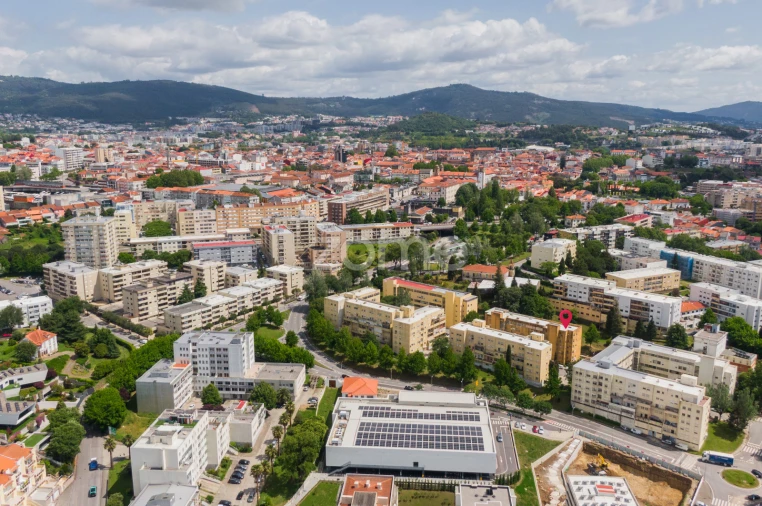 Apartamento T3 para Venda em Braga (Maximinos, Sé e Cividade) Foto 22
