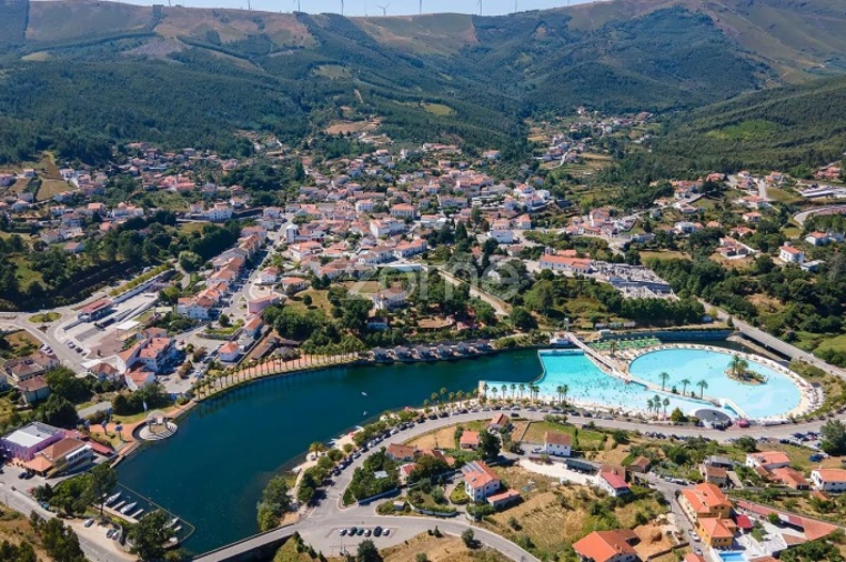 Moradia T2 para Venda em Castanheira de Pêra e Coentral Foto 22