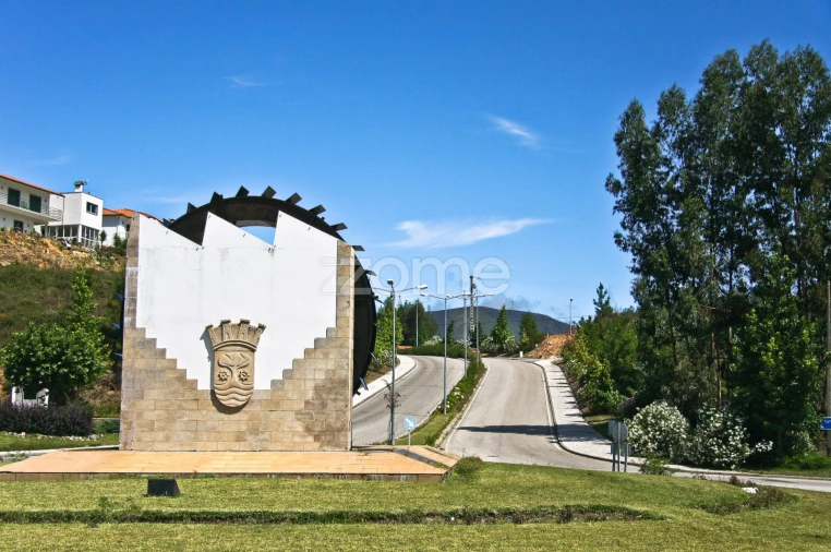 Moradia T2 para Venda em Castanheira de Pêra e Coentral Foto 20