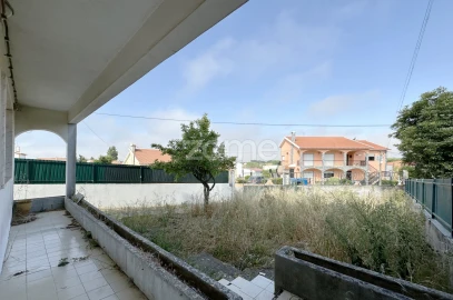Moradia T5 para Venda em São João das Lampas e Terrugem
