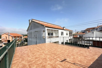Moradia T5 para Venda em São João das Lampas e Terrugem