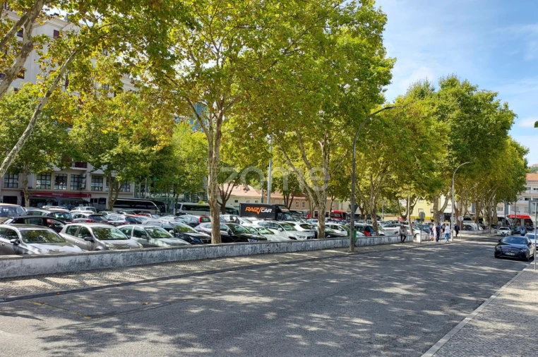 Negócio para Venda em Alcobaça e Vestiaria Foto 13