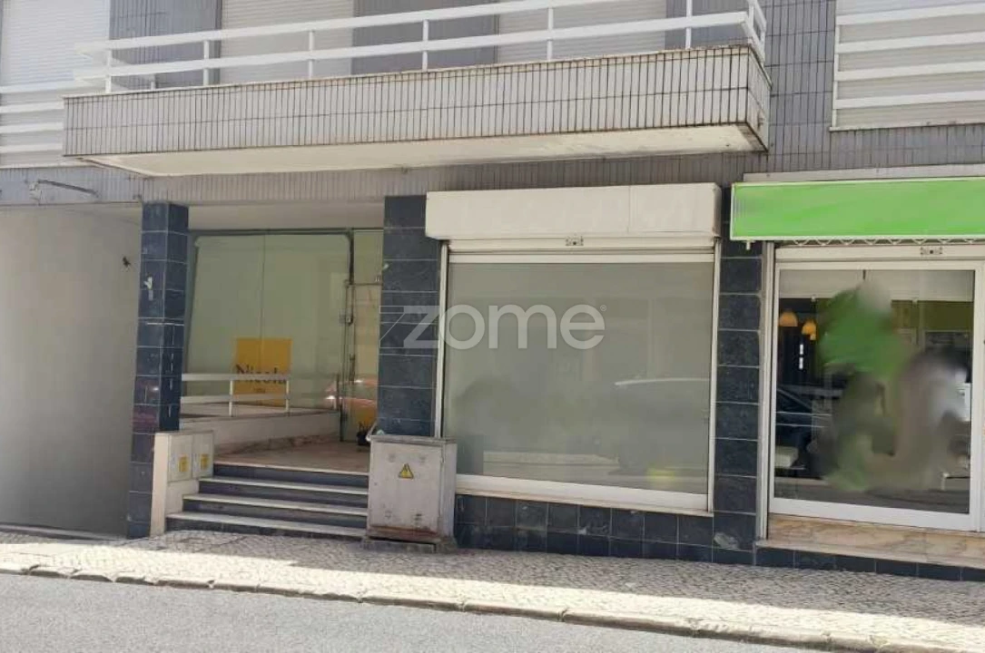 Negócio para Venda em Alcobaça e Vestiaria Foto 16