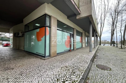 Negócio para Venda em Repeses e São Salvador