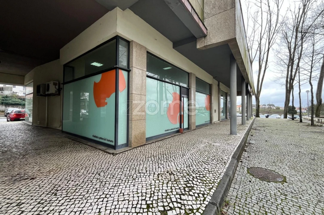 Negócio para Venda em Repeses e São Salvador Foto 2