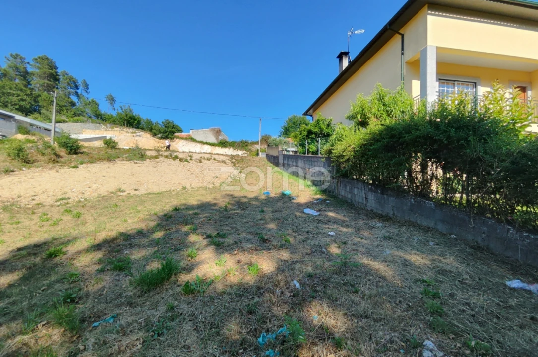 Terreno para Venda em Mundão Foto 8