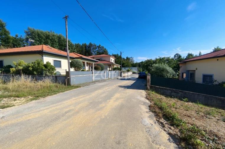 Terreno para Venda em Mundão Foto 9