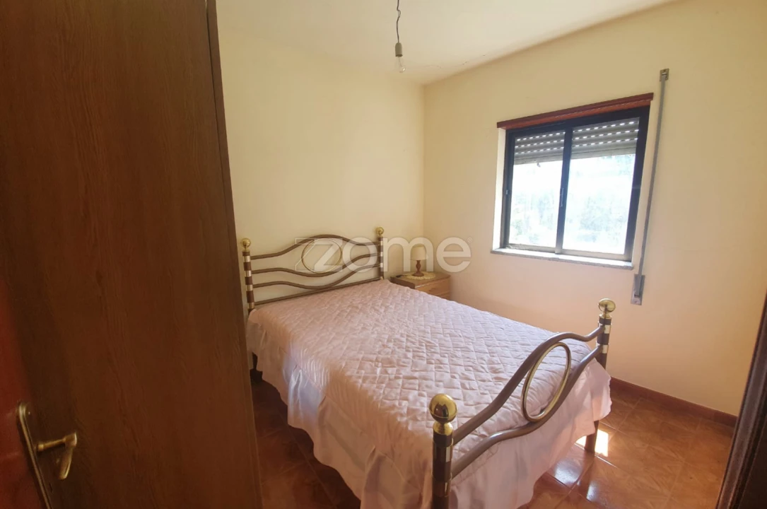 Moradia T2 para Venda em Cabril Foto 4