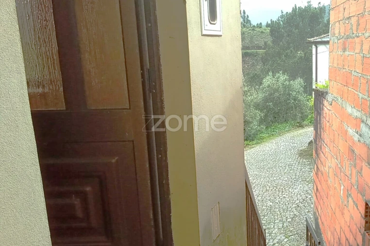 Moradia T2 para Venda em Cabril Foto 33