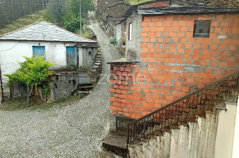 Moradia T2 para Venda em Cabril Foto 41