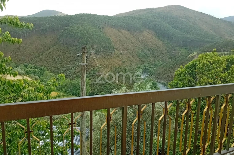 Moradia T2 para Venda em Cabril Foto 38