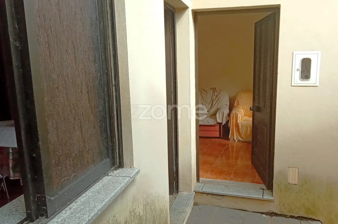 Moradia T2 para Venda em Cabril Foto 32