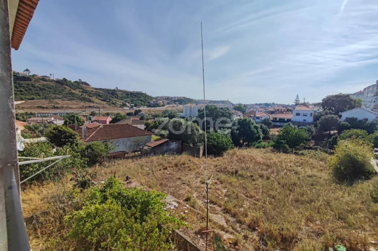 Moradia T2 para Venda em Ramada e Caneças Foto 13