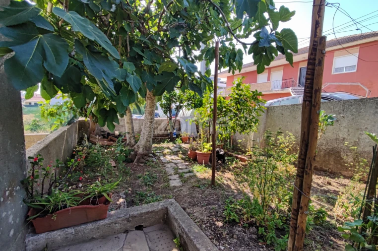 Moradia T2 para Venda em Ramada e Caneças Foto 23