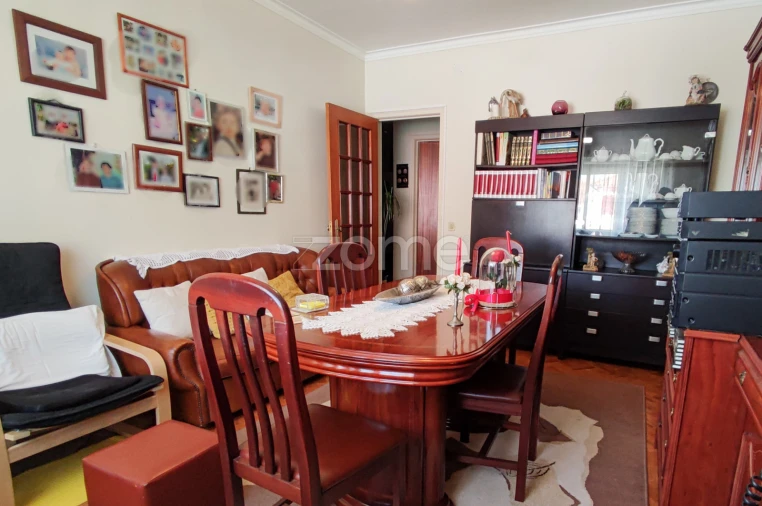 Moradia T2 para Venda em Ramada e Caneças Foto 1