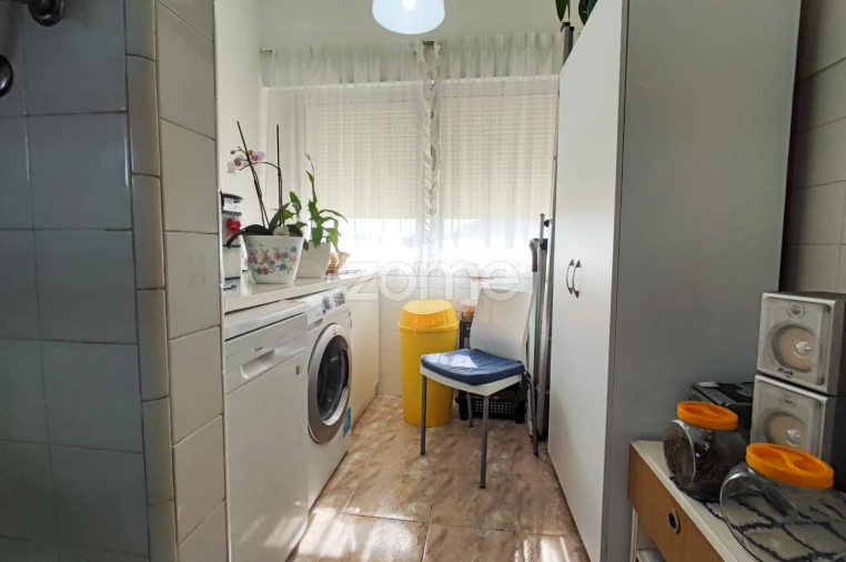 Moradia T2 para Venda em Ramada e Caneças Foto 10