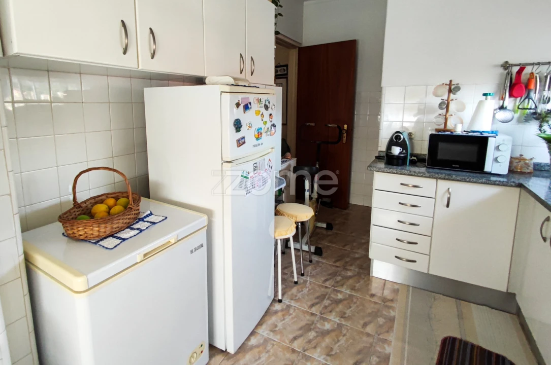 Moradia T2 para Venda em Ramada e Caneças Foto 16