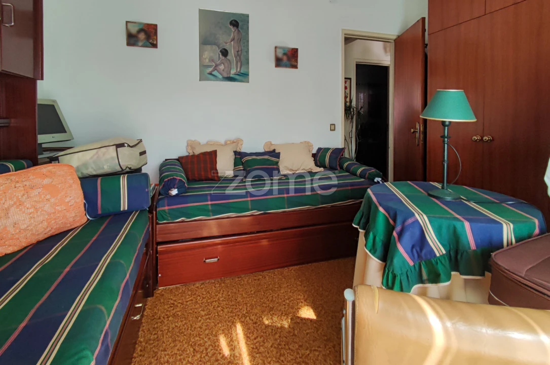 Moradia T2 para Venda em Ramada e Caneças Foto 20