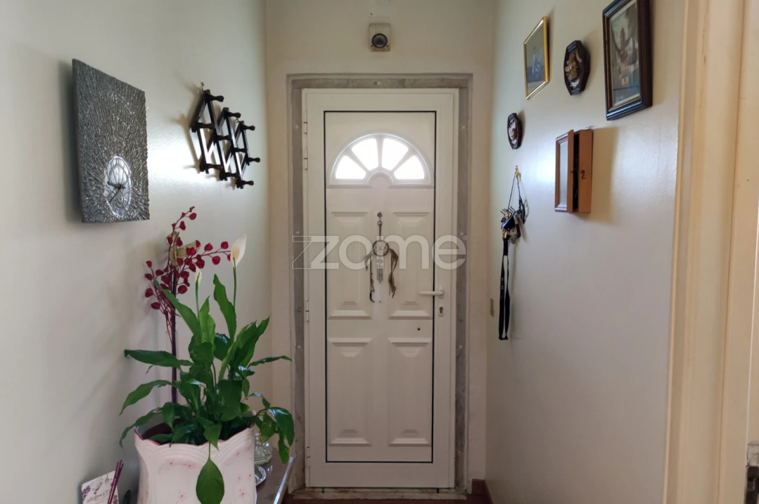 Moradia T2 para Venda em Ramada e Caneças Foto 17