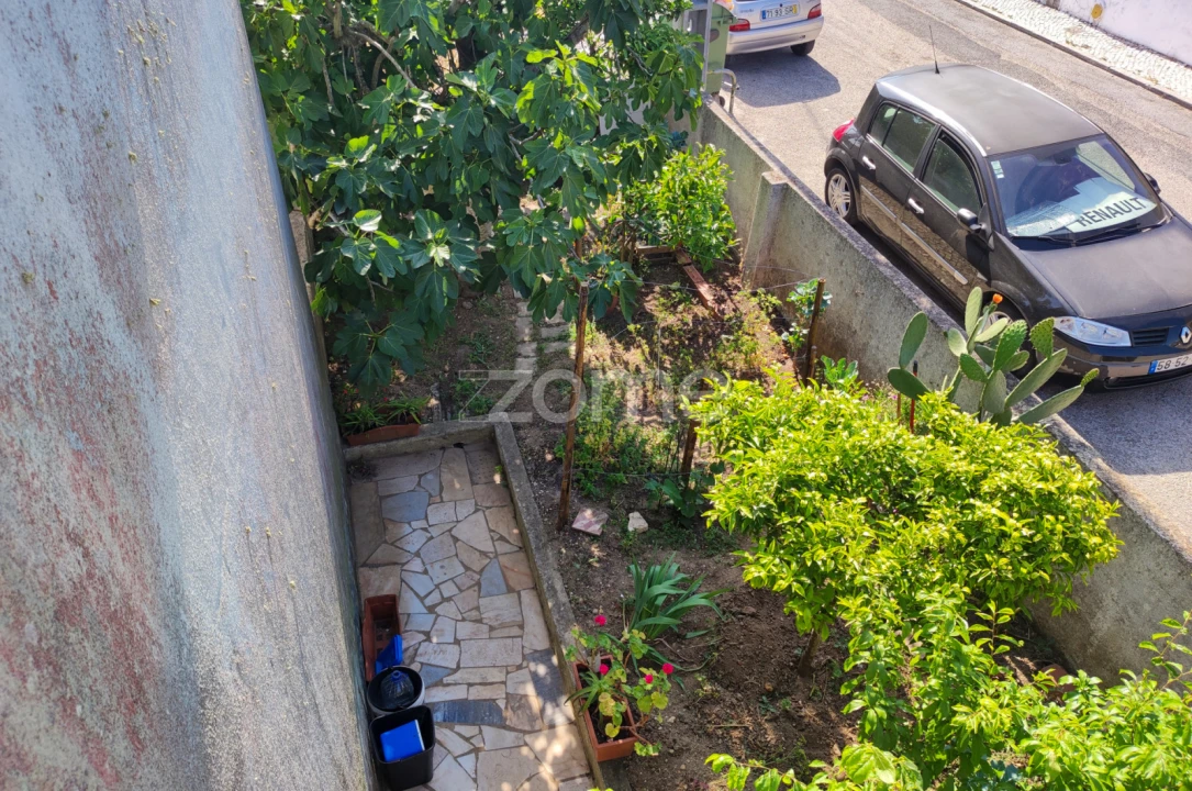 Moradia T2 para Venda em Ramada e Caneças Foto 19