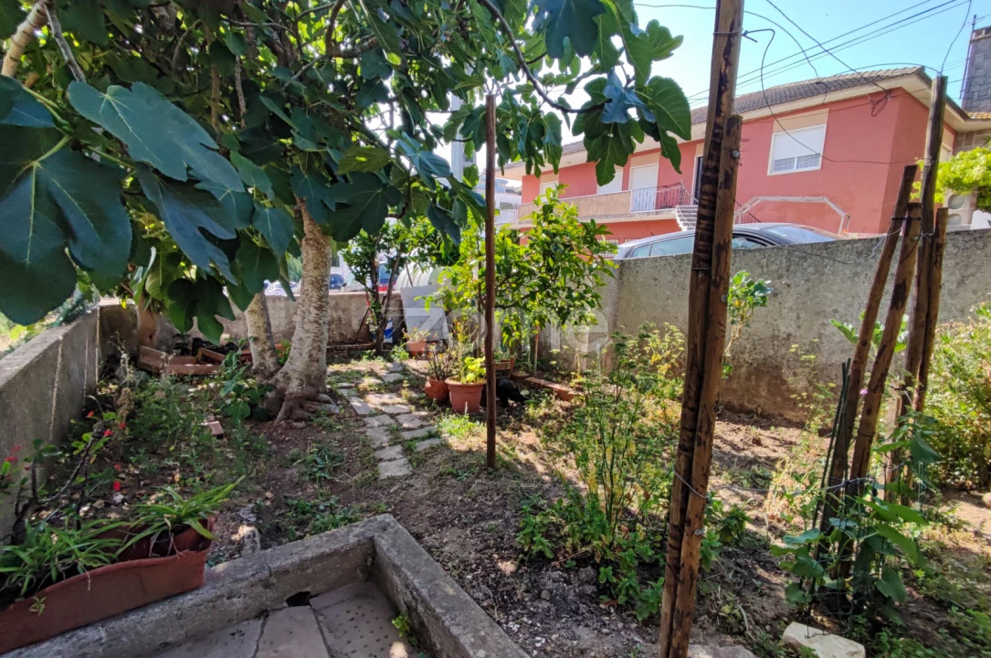 Moradia T2 para Venda em Ramada e Caneças Foto 22