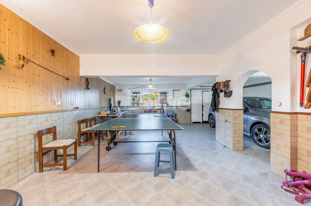 Moradia T5 para Venda em Santo António dos Cavaleiros e Frielas Foto 44