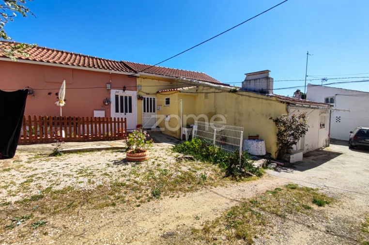 Moradia T8 para Venda em Loures Foto 16