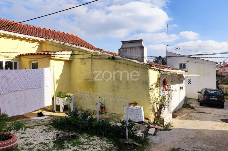 Moradia T8 para Venda em Loures Foto 5