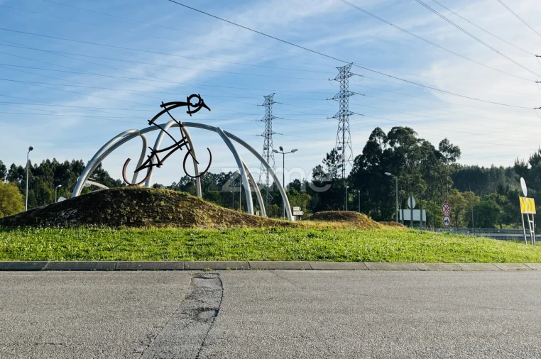 Moradia T11 para Venda em Sangalhos Foto 6