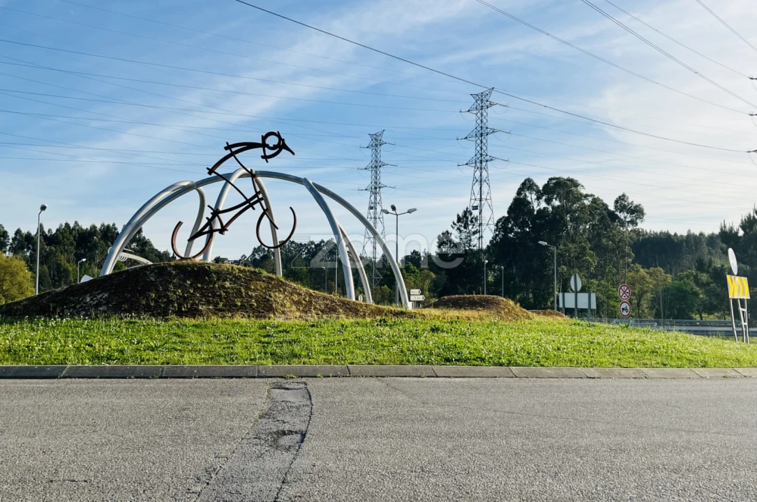 Moradia T11 para Venda em Sangalhos Foto 6